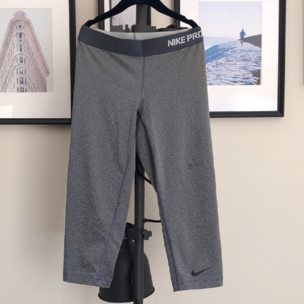 Nike Pro Dry-Fit Women Leggings Knee Length Size XS